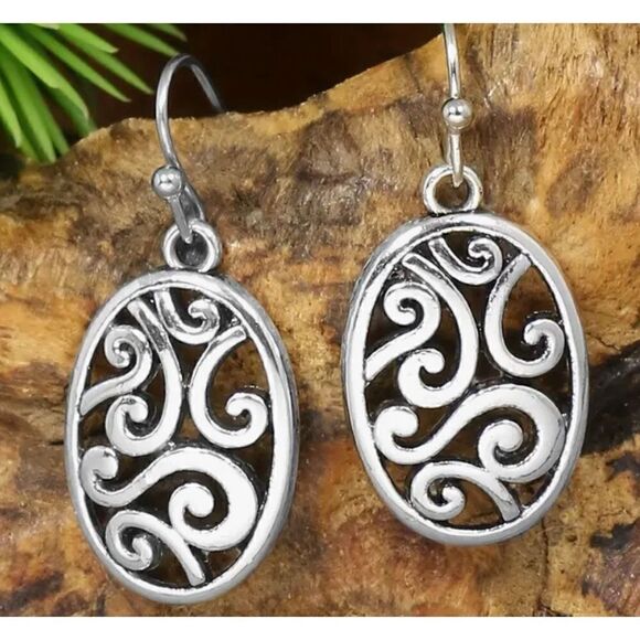 Buy 1 or More Pairs Silver Earrings NWOT Discounts on 3 or more! - Picture 10 of 10